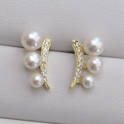 Gold-Plated Bow & Faux Pearl Beaded Studs Earrings